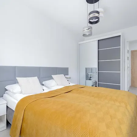 Perlowa Przystan Unique With Air Conditioning And Parking Space In Kolobrzeg By Renters Apartmán