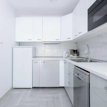 Perlowa Przystan Unique With Air Conditioning And Parking Space In Kolobrzeg By Renters Apartmán